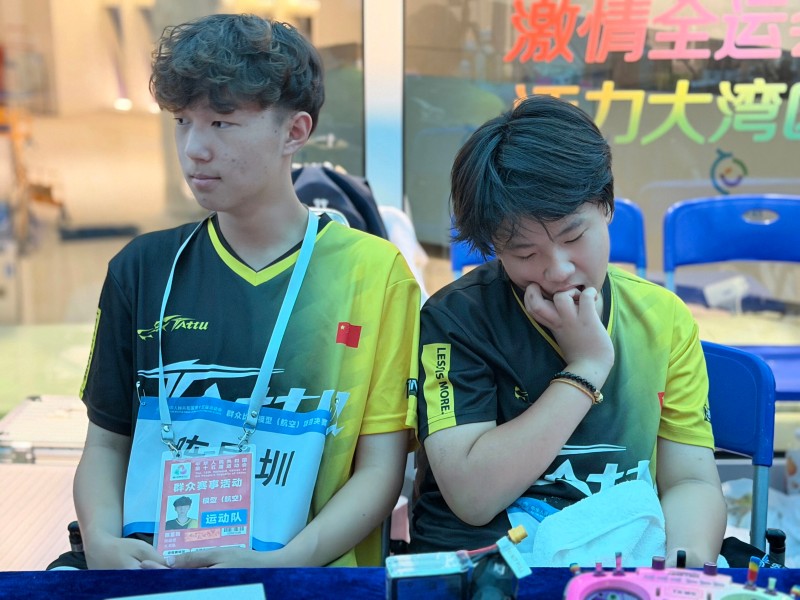 小白、果果，